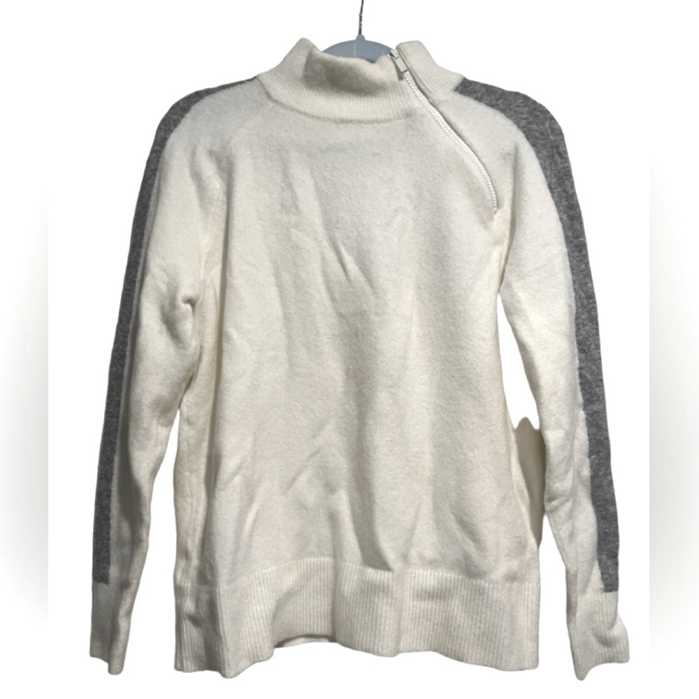 Lou & gray sweater